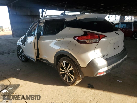 2019 Nissan Kicks SR with VIN 3N1CP5CU5KL568614, listed as a Copart auction lot 48432185 with 81,776 mi miles and Salvage Title. Bid and sale history available at DreamBid. Image 2.