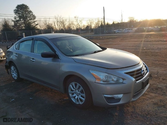 2015 Nissan Altima 2.5 S with VIN 1N4AL3APXFC299387, listed as a IAAI auction lot 41203760 with 132,528 mi miles. Bid and sale history available at carsss.com. Image 1.