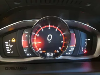 2017 Volvo V60 Premier with VIN YV140MEK7H1338322, listed as a Copart auction lot 87402344 with 58,365 mi miles and Salvage Title. Bid and sale history available at carsss.com. Image 9.