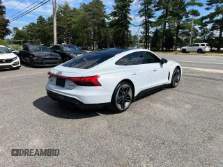 2023 Audi RS e-tron GT z VIN WAUBHBFW7P7901163, wystawiony jako Copart lot #78806134 z przebiegiem 878 mil mil oraz Tytuł czysty. Historia ofert i sprzedaży dostępna na DreamBid. Obrazek 4.