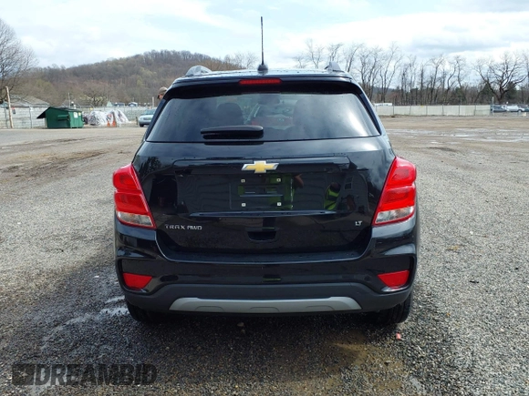 2018 Chevrolet Trax LT with VIN 3GNCJPSB7JL332871, listed as a IAAI auction lot 41946788 with 60,987 mi miles. Bid and sale history available at carsss.com. Image 17.