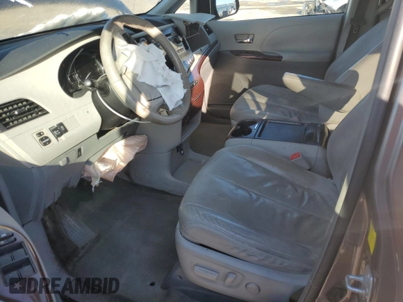 2011 Toyota Sienna XLE AAS with VIN 5TDYK3DC3BS123021, listed as a Copart auction lot 88336835 with 161,028 mi miles and Salvage Title. Bid and sale history available at DreamBid. Image 7.