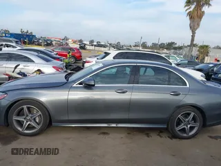 2018 Mercedes-Benz E-Class E 300 with VIN WDDZF4JB5JA384193, listed as a IAAI auction lot 41891157 with 73,405 mi miles. Bid and sale history available at carsss.com. Image 14.
