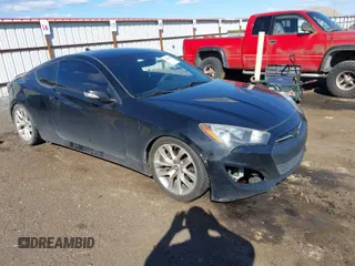 2015 Hyundai Genesis Coupe 3.8L Base z VIN KMHHT6KJ8FU128972, wystawiony jako IAAI lot #41960045 z przebiegiem 106 181 mil mil oraz . Historia ofert i sprzedaży dostępna na DreamBid. Obrazek 1.