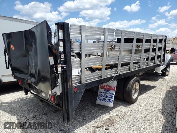 2019 Ford F-550 XL z VIN 1FDUF5GT2KDA27270, wystawiony jako Copart lot #72002734 z przebiegiem 77 844 mil mil oraz Nie do naprawy. Historia ofert i sprzedaży dostępna na DreamBid. Obrazek 3.