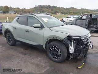 2022 Hyundai Santa Cruz SEL with VIN 5NTJCDAE1NH032206, listed as a IAAI auction lot 40698704 with 40,182 mi miles. Bid and sale history available at carsss.com. Image 1.