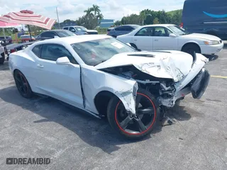 2017 Chevrolet Camaro 2LT with VIN 1G1FD1RS3H0215353, listed as a IAAI auction lot 40381335 with 86,274 mi miles. Bid and sale history available at carsss.com. Image 1.