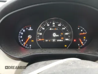 2018 Kia Sorento EX with VIN 5XYPH4A57JG420147, listed as a Copart auction lot 44851075 with 117,185 mi miles and Non repairable. Bid and sale history available at DreamBid. Image 9.