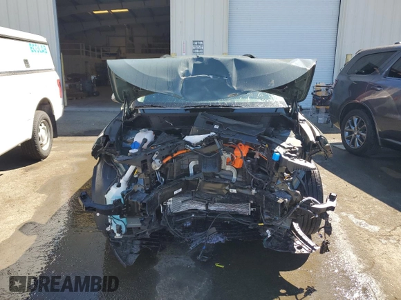 2024 Kia Niro Wind with VIN KNDCR3L13R5113823, listed as a Copart auction lot 70517404 with 6,616 mi miles and Clean Title. Bid and sale history available at DreamBid. Image 5.