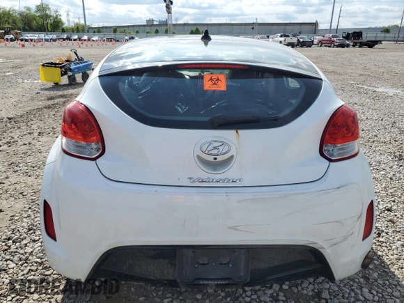 2016 Hyundai Veloster z VIN KMHTC6AD2GU272413, wystawiony jako Copart lot #55530805 z przebiegiem Nie podano mil oraz Szkoda całkowita • Salvage title. Historia ofert i sprzedaży dostępna na DreamBid. Obrazek 6.