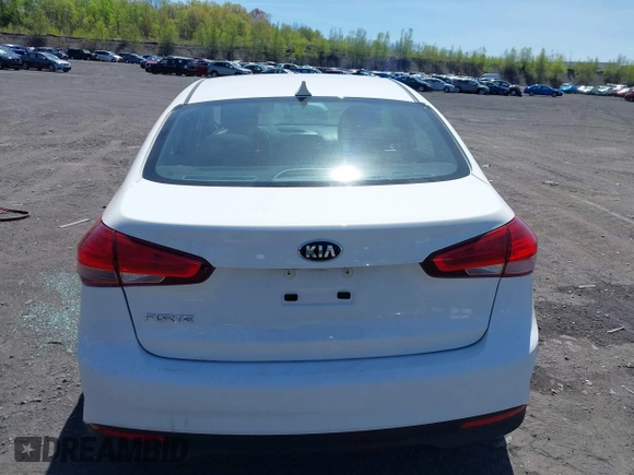 2018 Kia Forte LX with VIN 3KPFK4A76JE236023, listed as a IAAI auction lot 42168951 with 1 mi miles. Bid and sale history available at carsss.com. Image 15.