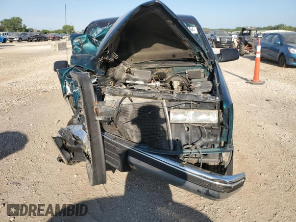 1996 Chevrolet Silverado 1500 with VIN 1GCEC14M6TZ154941, listed as a Copart auction lot 66361154 with 124,631 mi miles and Salvage Title. Bid and sale history available at DreamBid. Image 5.