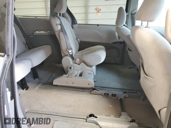 2011 Toyota Sienna LE AAS с VIN 5TDKK3DC1BS047417, выставлен на аукционе Copart как лот 44883125 с пробегом 265 158 миль миль и Списание • Salvage title. История ставок и продаж доступна на DreamBid. Изображение 11.