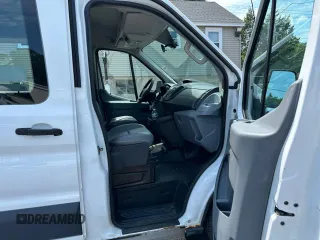 2015 Ford Transit XL z VIN 1FDZX2CM8FKB23583, wystawiony jako Copart lot #64052914 z przebiegiem 244 695 mil mil oraz Czysty tytuł • Clean title. Historia ofert i sprzedaży dostępna na DreamBid. Obrazek 9.