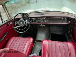 1967 Mercedes-Benz E with VIN 11001010184461, listed as a Copart auction lot 83359704 with 78,345 mi miles and Clean Title. Bid and sale history available at DreamBid. Image 9.