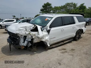 2022 Chevrolet Suburban LT z VIN 1GNSKCKD2NR284746, wystawiony jako Copart lot #64462784 z przebiegiem 52 677 mil mil oraz Szkoda całkowita • Salvage title. Historia ofert i sprzedaży dostępna na DreamBid. Obrazek 1.