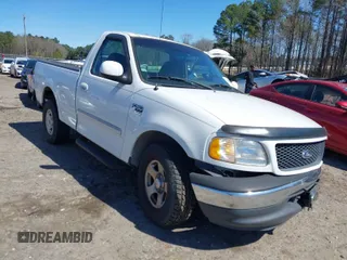 2001 Ford F-150 XL z VIN 1FTRF17W61NB22632, wystawiony jako IAAI lot #41824156 z przebiegiem Nie podano mil oraz . Historia ofert i sprzedaży dostępna na DreamBid. Obrazek 1.