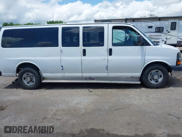 2011 Chevrolet Express Passenger 1LT с VIN 1GAZG1FG1B1134583, выставлен на аукционе IAAI как лот 42298615 с пробегом 348 107 миль миль и . История ставок и продаж доступна на DreamBid. Изображение 13.