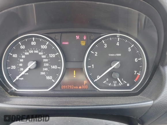2011 BMW 1 Series 128i с VIN WBAUN1C56BVH82939, выставлен на аукционе IAAI как лот 41700305 с пробегом 91 792 миль миль и . История ставок и продаж доступна на DreamBid. Изображение 7.