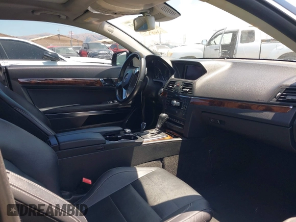 2013 Mercedes-Benz E 350 with VIN WDDKJ5KB3DF182531, listed as a IAAI auction lot 42460117 with 142,527 mi miles and . Bid and sale history available at DreamBid. Image 5.