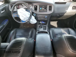 2019 Dodge Charger SXT z VIN 2C3CDXBG5KH696099, wystawiony jako Copart lot #55738275 z przebiegiem 107 968 mil mil oraz Szkoda całkowita • Salvage title. Historia ofert i sprzedaży dostępna na DreamBid. Obrazek 8.