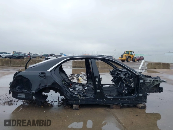 2017 Cadillac CTS-V z VIN 1G6A15S64H0156458, wystawiony jako IAAI lot #41565537 z przebiegiem Nie podano mil oraz . Historia ofert i sprzedaży dostępna na DreamBid. Obrazek 13.