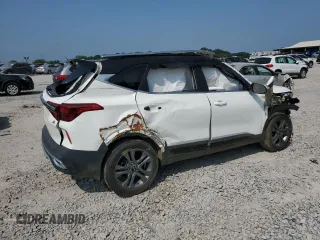 2021 Kia Seltos S with VIN KNDEU2AA8M7044421, listed as a Copart auction lot 59584605 with Not provided miles and Salvage title. Bid and sale history available at DreamBid. Image 3.