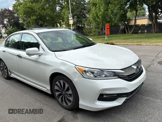 2017 Honda Accord Touring with VIN JHMCR6F7XHC800243, listed as a Copart auction lot 63869605 with 187,661 mi miles and Clean title. Bid and sale history available at DreamBid. Image 1.