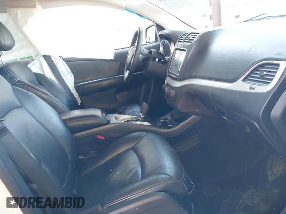 2014 Dodge Journey SXT with VIN 3C4PDCBGXET122969, listed as a IAAI auction lot 41741679 with 151,285 mi miles. Bid and sale history available at carsss.com. Image 5.