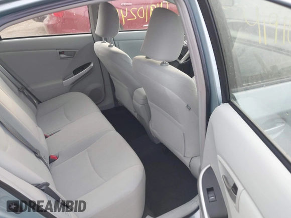 2013 Toyota Prius One z VIN JTDKN3DU2D5629440, wystawiony jako IAAI lot #41910246 z przebiegiem 136 767 mil mil oraz . Historia ofert i sprzedaży dostępna na DreamBid. Obrazek 8.