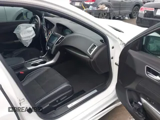 2019 Acura TLX w/A-Spec Pkg with VIN 19UUB1F63KA009058, listed as a IAAI auction lot 41456033 with 204,009 mi miles. Bid and sale history available at carsss.com. Image 5.