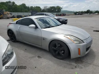 2003 Nissan 350Z Performance z VIN JN1AZ34D63T102739, wystawiony jako Copart lot #55443655 z przebiegiem 162 672 mil mil oraz Tytuł czysty. Historia ofert i sprzedaży dostępna na DreamBid. Obrazek 4.
