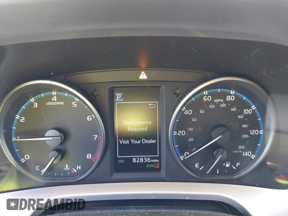 2018 Toyota RAV4 XLE with VIN JTMWFREV7JJ174483, listed as a IAAI auction lot 41597797 with 82,836 mi miles. Bid and sale history available at carsss.com. Image 7.