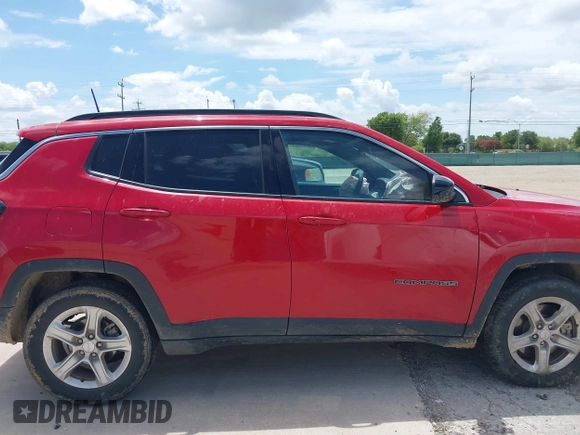2024 Jeep Compass Latitude с VIN 3C4NJDBN4RT604668, выставлен на аукционе IAAI как лот 42708921 с пробегом 40 072 миль миль и . История ставок и продаж доступна на DreamBid. Изображение 13.