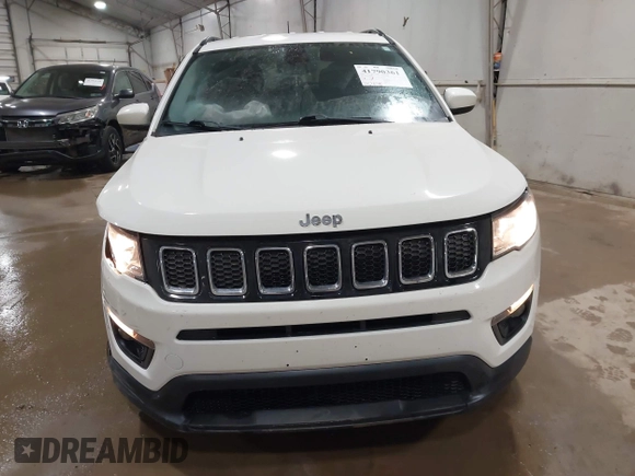 2018 Jeep Compass Latitude z VIN 3C4NJDBB7JT455568, wystawiony jako IAAI lot #41790361 z przebiegiem 47 646 mil mil oraz . Historia ofert i sprzedaży dostępna na DreamBid. Obrazek 12.
