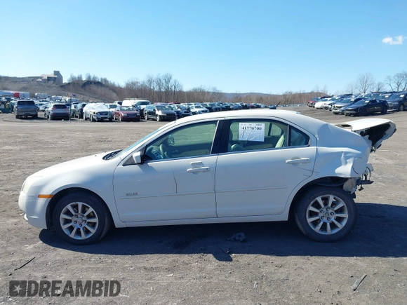 2008 Mercury Milan with VIN 3MEHM07Z08R659587, listed as a IAAI auction lot 41770700 with 119,594 mi miles and . Bid and sale history available at DreamBid. Image 14.