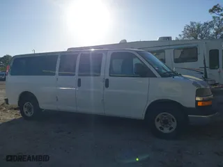 2012 Chevrolet Express Passenger 1LT with VIN 1GAZG1FA3C1128586, listed as a IAAI auction lot 41469668 with 182,658 mi miles. Bid and sale history available at carsss.com. Image 13.