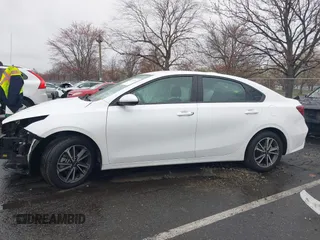 2022 Kia Forte LXS with VIN 3KPF24AD0NE455376, listed as a IAAI auction lot 41943951 with 52,535 mi miles and . Bid and sale history available at carsss.com. Image 14.