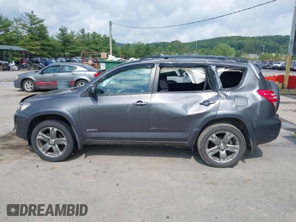 2009 Toyota RAV4 Sport with VIN 2T3BF32V89W010771, listed as a IAAI auction lot 42667839 with 168,106 mi miles and . Bid and sale history available at DreamBid. Image 15.