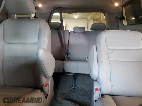 2020 Toyota Sienna XLE with VIN 5TDDZ3DC0LS237585, listed as a Copart auction lot 60913015 with 42,754 mi miles and Salvage title. Bid and sale history available at DreamBid. Image 10.