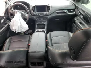 2022 GMC Terrain AT4 z VIN 3GKALYEV4NL251066, wystawiony jako Copart lot #53334335 z przebiegiem Nie podano mil oraz Szkoda całkowita • Salvage title. Historia ofert i sprzedaży dostępna na DreamBid. Obrazek 8.