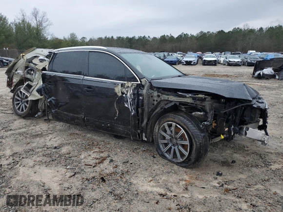 2018 Audi Q7 Premium Plus with VIN WA1LAAF77JD003034, listed as a Copart auction lot 45702015 with 0 mi miles and Salvage Title. Bid and sale history available at carsss.com. Image 4.