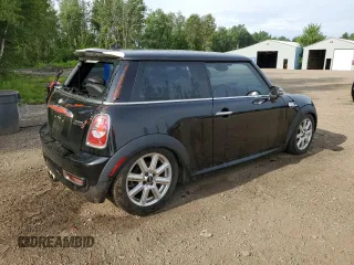 2012 MINI Hardtop S with VIN WMWSV3C57CTY17355, listed as a Copart auction lot 63561395 with 157,122 mi miles and Clean title. Bid and sale history available at DreamBid. Image 3.