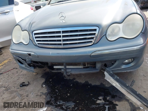 2007 Mercedes-Benz C 280 Luxury with VIN WDBRF54H27A950575, listed as a IAAI auction lot 41640162 with 120,000 mi miles and . Bid and sale history available at DreamBid. Image 6.