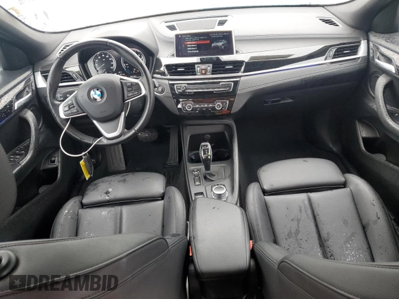 2022 BMW X2 xDrive28i z VIN WBXYJ1C00N5U17584, wystawiony jako Copart lot #55994955 z przebiegiem 21 973 mil mil oraz Czysty tytuł • Clean title. Historia ofert i sprzedaży dostępna na DreamBid. Obrazek 8.