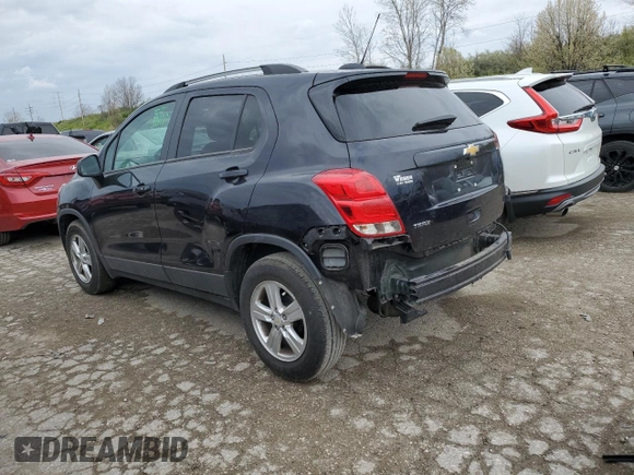 2022 Chevrolet Trax LT with VIN KL7CJLSM3NB547767, listed as a Copart auction lot 47861944 with 17,647 mi miles and Salvage Title. Bid and sale history available at carsss.com. Image 2.