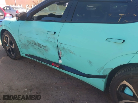 2022 Kia EV6 GT-Line with VIN KNDC4DLC5N5027803, listed as a IAAI auction lot 40786856 with 46,983 mi miles and . Bid and sale history available at DreamBid. Image 6.