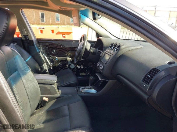 2012 Nissan Altima 3.5 SR with VIN 1N4BL2AP4CC247750, listed as a IAAI auction lot 41856925 with 139,097 mi miles. Bid and sale history available at carsss.com. Image 5.