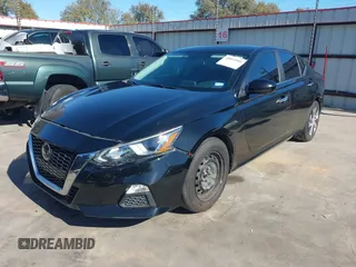 2020 Nissan Altima 2.5 S with VIN 1N4BL4BV2LC209412, listed as a IAAI auction lot 40852991 with 68,656 mi miles. Bid and sale history available at carsss.com. Image 2.