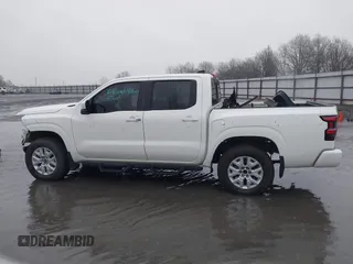 2022 Nissan Frontier Pro-4X z VIN 1N6ED1EK9NN608309, wystawiony jako IAAI lot #41417258 z przebiegiem 33 615 mil mil oraz . Historia ofert i sprzedaży dostępna na DreamBid. Obrazek 15.